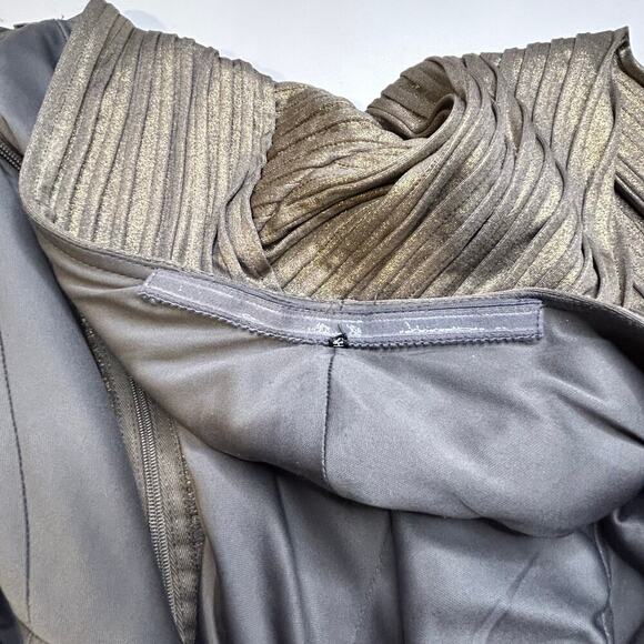 Tadashi Shoji bronze metallic criss cross v-neck 3/4 sleeve lined dress size L - Picture 6 of 9